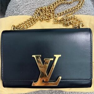 ❌SOLD❌ AUTHENTIC Louis Vuitton Black Leather Chain Wallet with Gold LV Logo